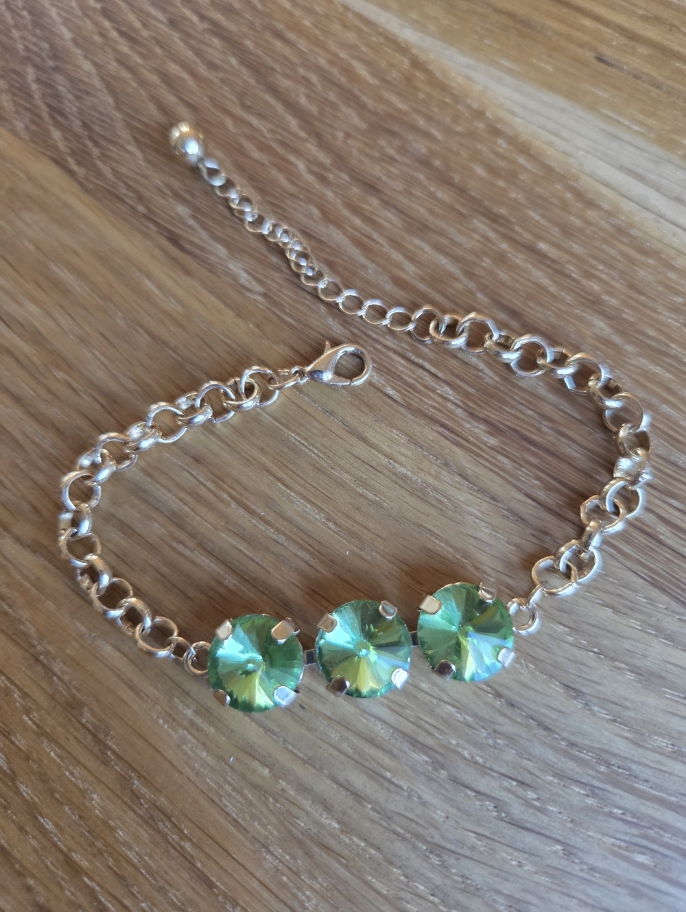 Peridot Green Crystals, Gold Tone Rolo Chain Bracelet, Hand Crafted
